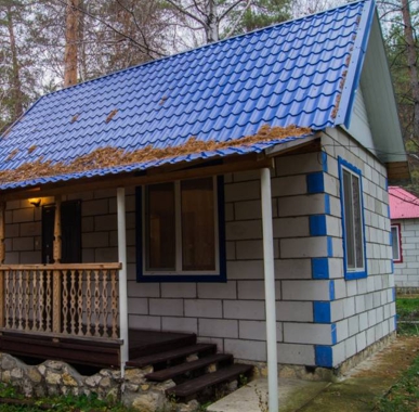 Дома с удобствами на 4 человек - Турбаза Заря